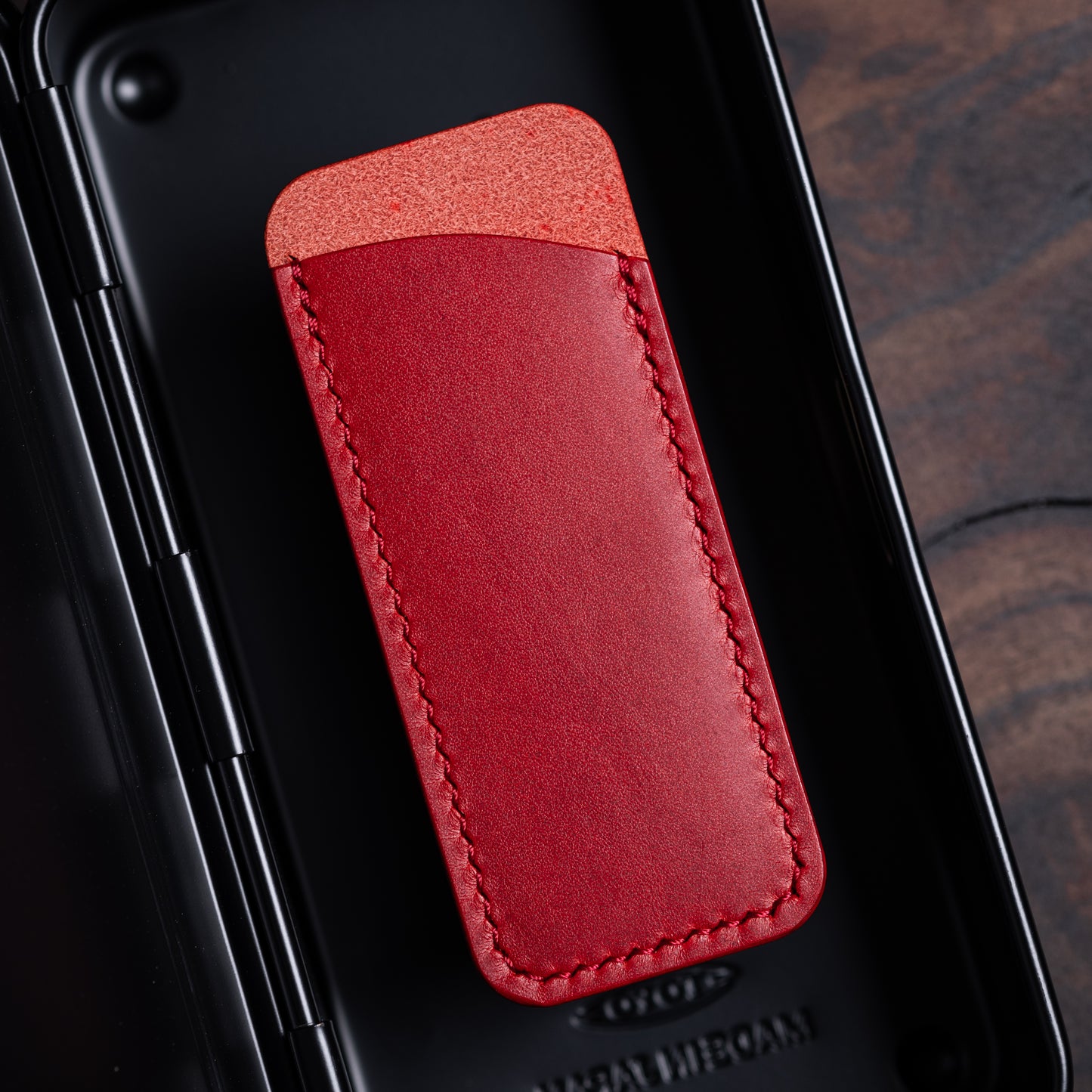 LEATHER KNIFE SLIP - RED APOLLO